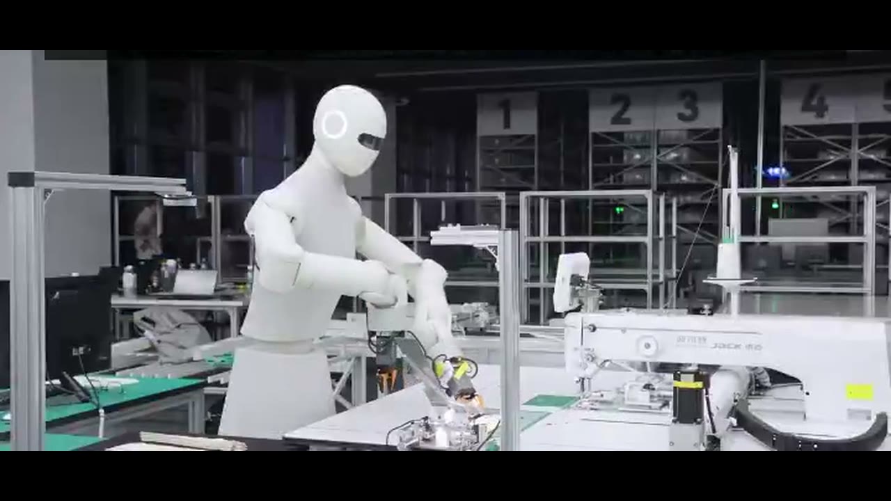 Robotlar mo'yqalam va ignani qo'lga oldi